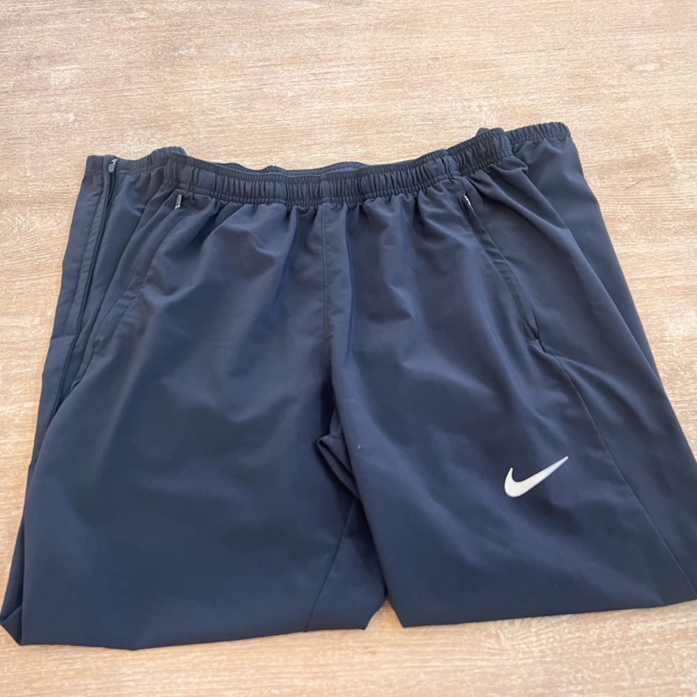 Nike Dri Fit Zippered Cuff Versatile Pants